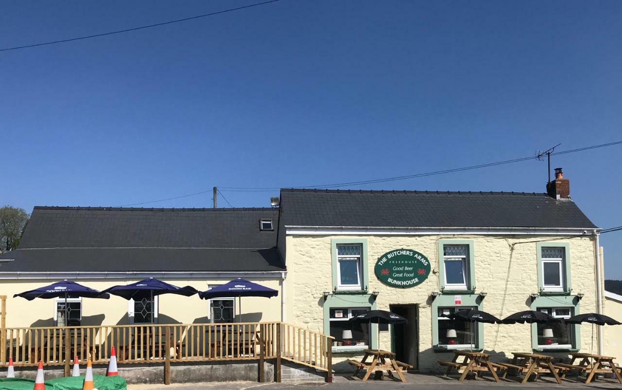 Butchers Arms Restaurant And Brewpub Hostel Merthyr Tydfil Exterior photo